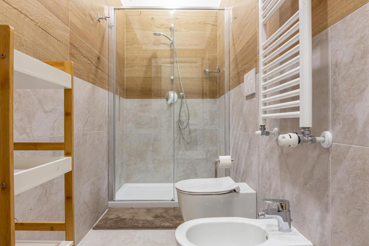 ミラノEasylife - Bilocale Moderno E Sofisticato In Zona Porta Veneziaアパートメント エクステリア 写真